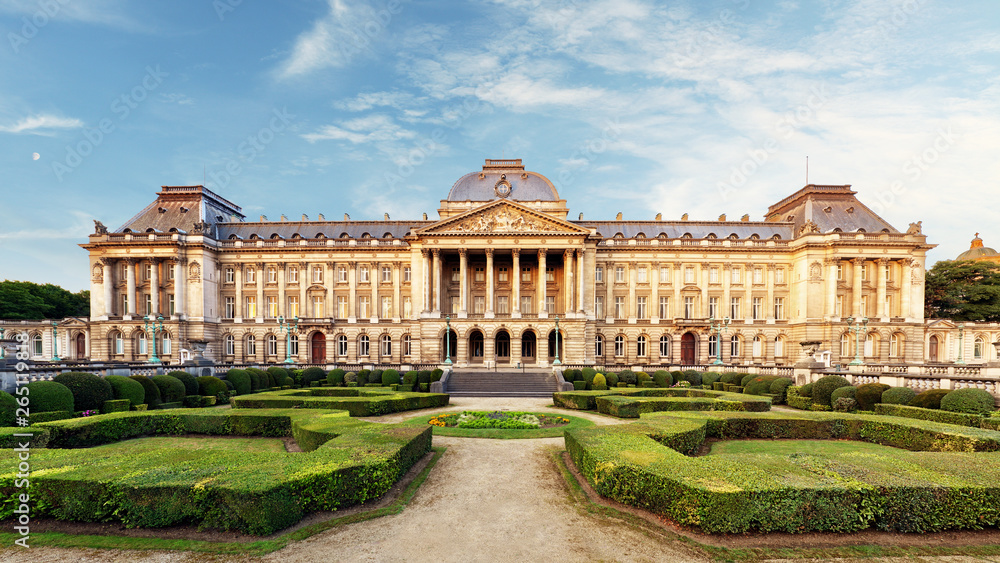 File:Royal Palace of Brussels (8132630420).jpg - Wikimedia Commons