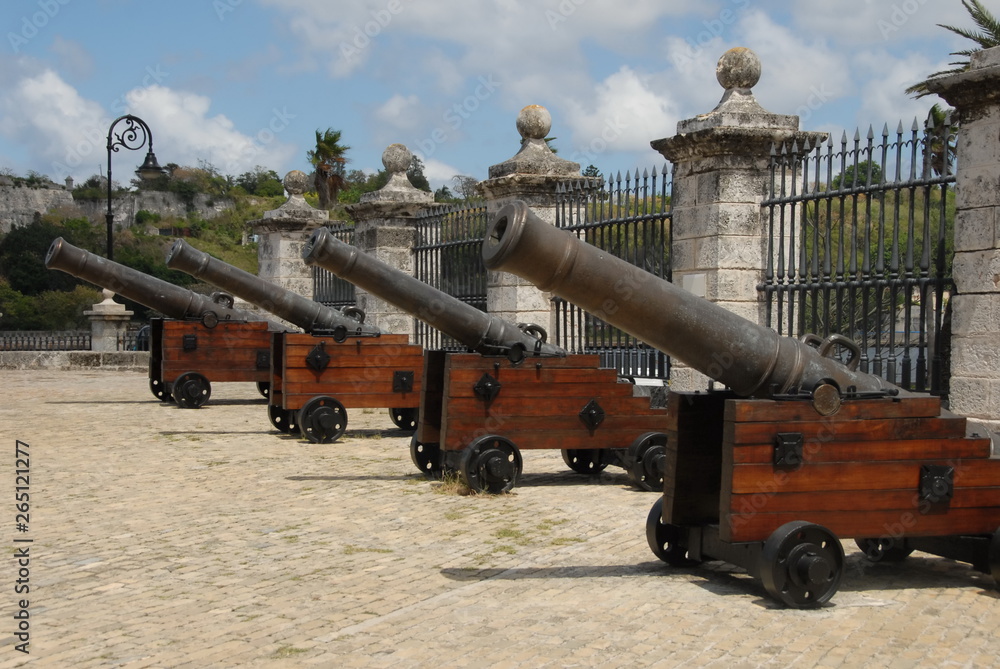 Ville de La Havane, canons du Castillo de la Real Fuerza, Cuba, Caraïbes