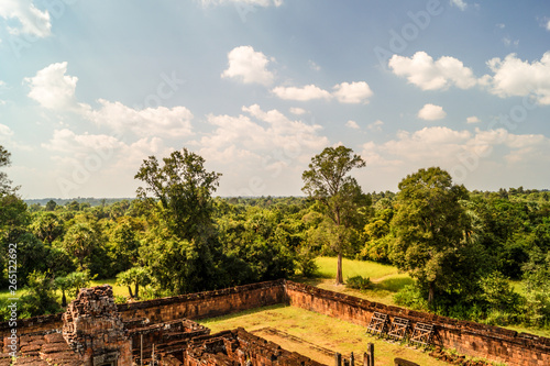 Vue sur la jungle d Angkor