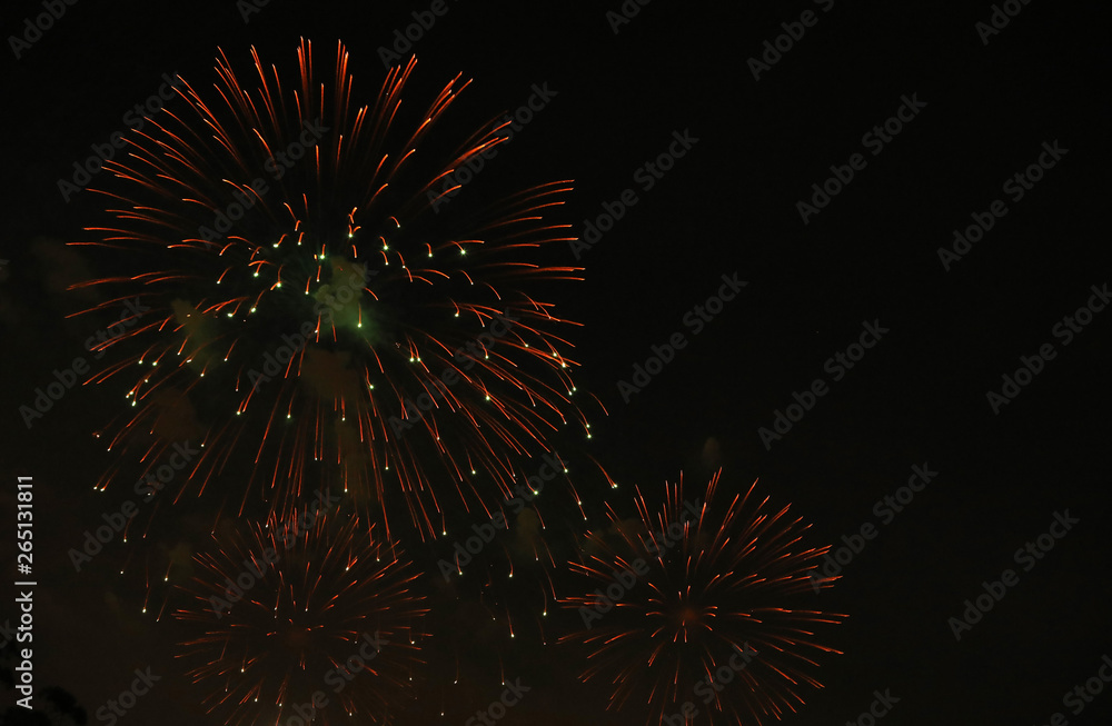 Silvester Feuerwerk Raketen an Neujahr Silvester Feuerwerk Raketen an Neujahr