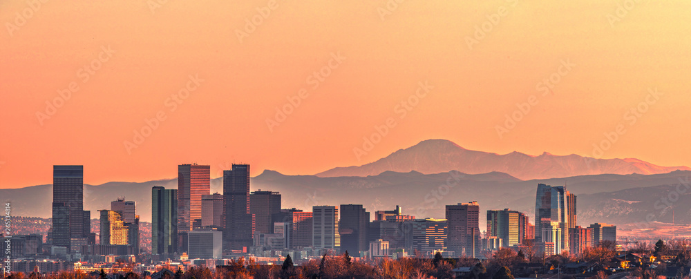 Denver skyline panorama - High Resolution 
