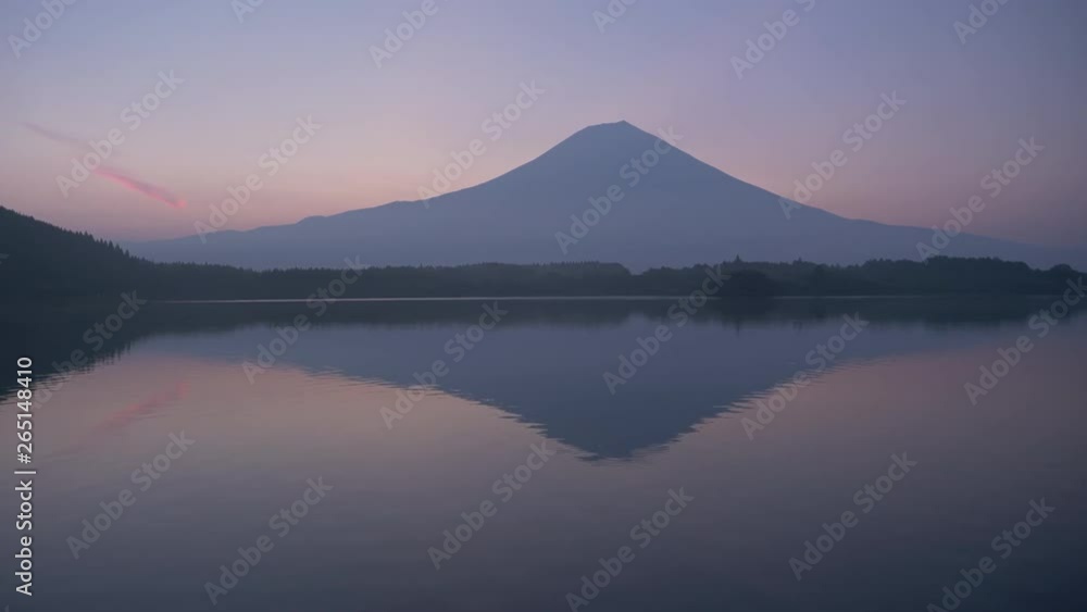 Mt. Fuji Reflected in Lake Tanuki at Dawn (zoom in) Mt. Fuji Reflected in Lake Tanuki at Dawn (zoom in)