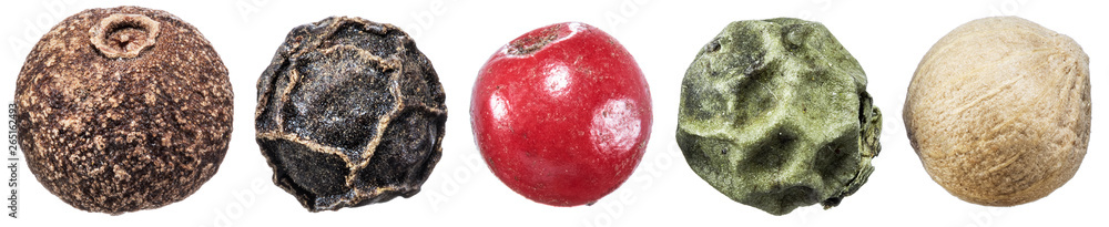 Obraz premium Set of colorful peppercorns isolated on white background.
