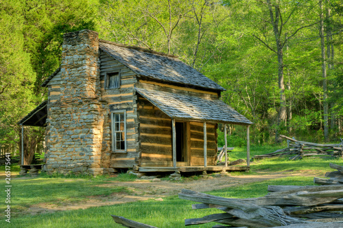 Obraz na płótnie Publicly owned John Oliver's Cabin in Great Smoky Mountains National Park, Tenne