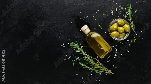 Konstfotografi Organic olive oil concept
