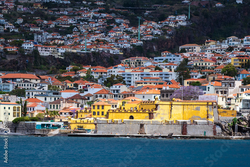 Blick auf Funchal auf der Insel Madeira, Portugal © Rico Ködder