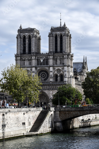 Notre Dame de Paris memorial church