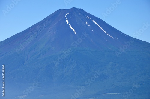 御坂黒岳より望む富士山