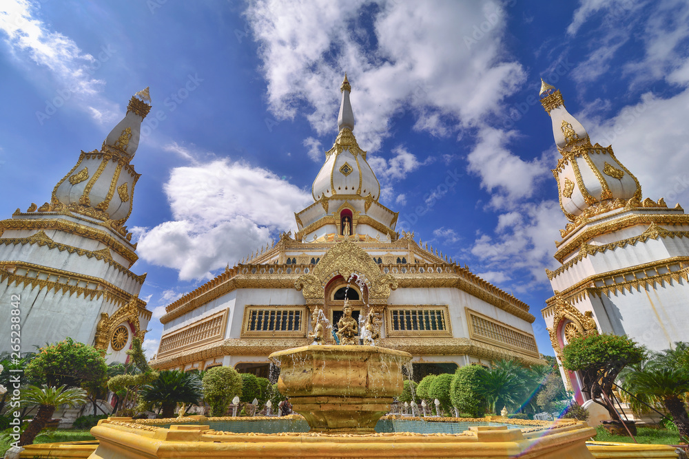 Naklejka premium buddhism in thailand