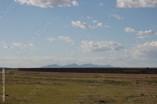 muro que divide Mexico de Estados Unidos, en ciudad Juarez Chihuahua Mexico y El Paso Texas, E.U 