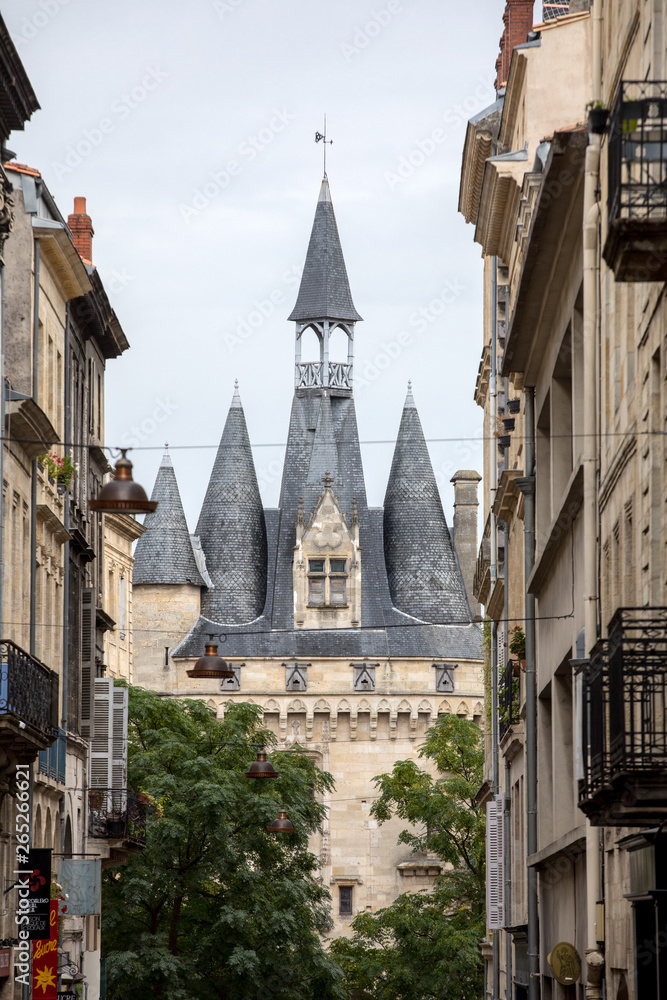 Fototapeta premium City Gate Cailhau, medieval gate in Bordeaux, Gironde department, France