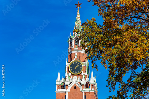Fototapeta Naklejka Na Ścianę i Meble -  Spasskaya Tower. Moscow Kremlin, Russia (day).
