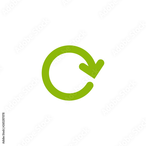 refresh or repeat icon. green round rotation arrow isolated on white. Flat right turn icon.