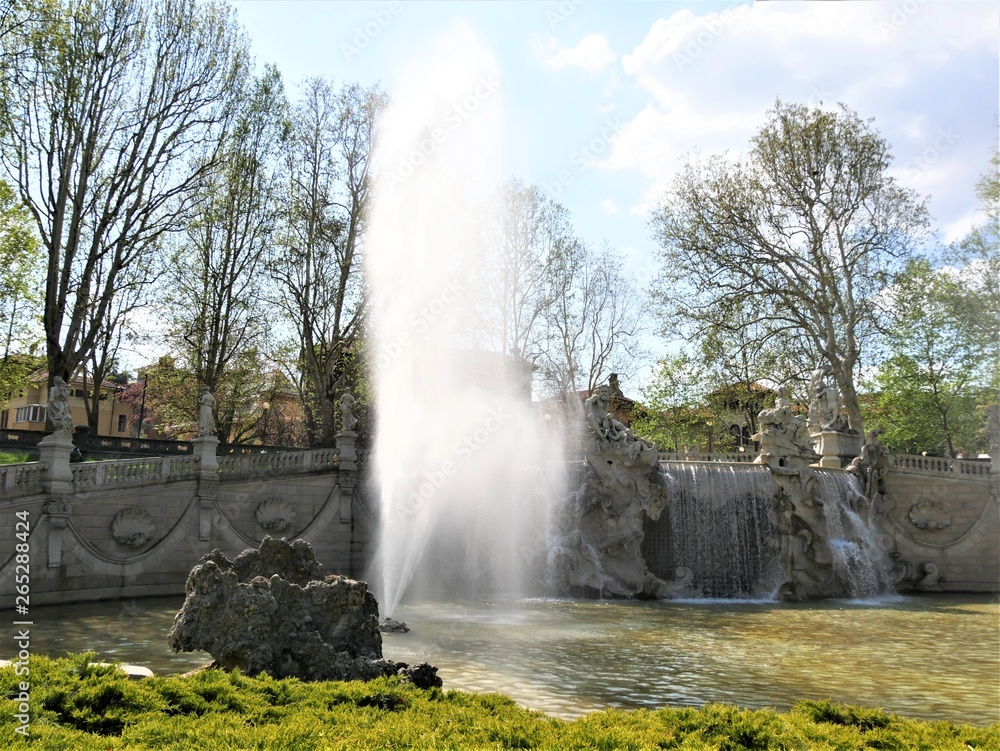Naklejka premium Fontana dei Dodici mesi,