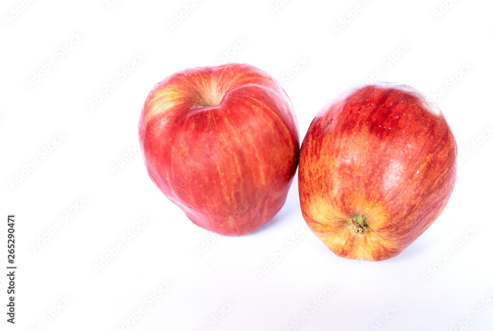 red apples isolated on white background red apples isolated on white background