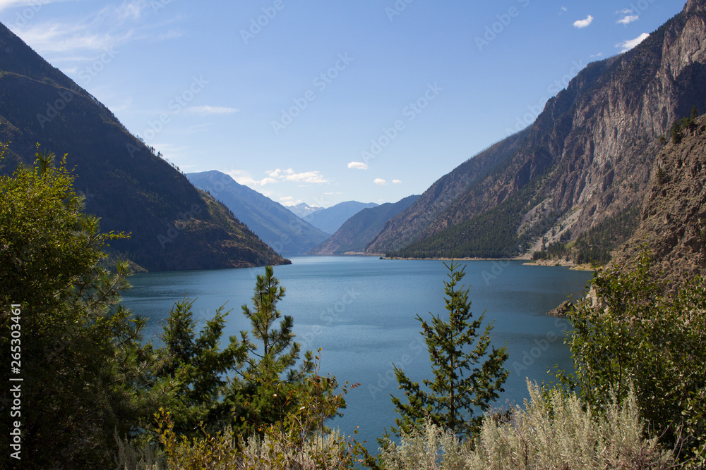 Naklejka premium Landscape view of Seton Lake in British Columbia, Canada