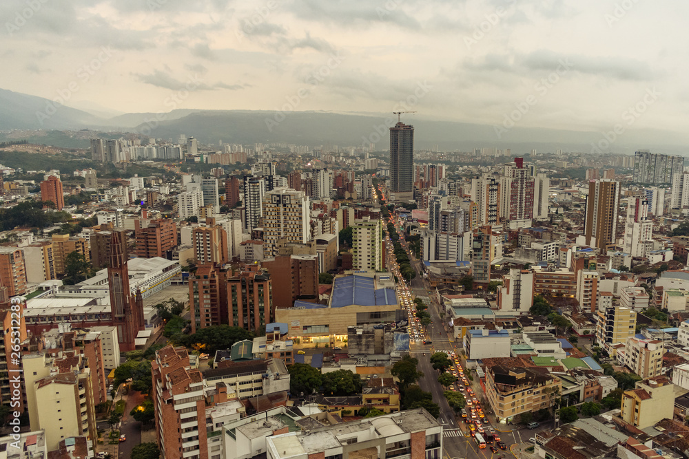 Vista aerea de Bucaramanga por la tarde