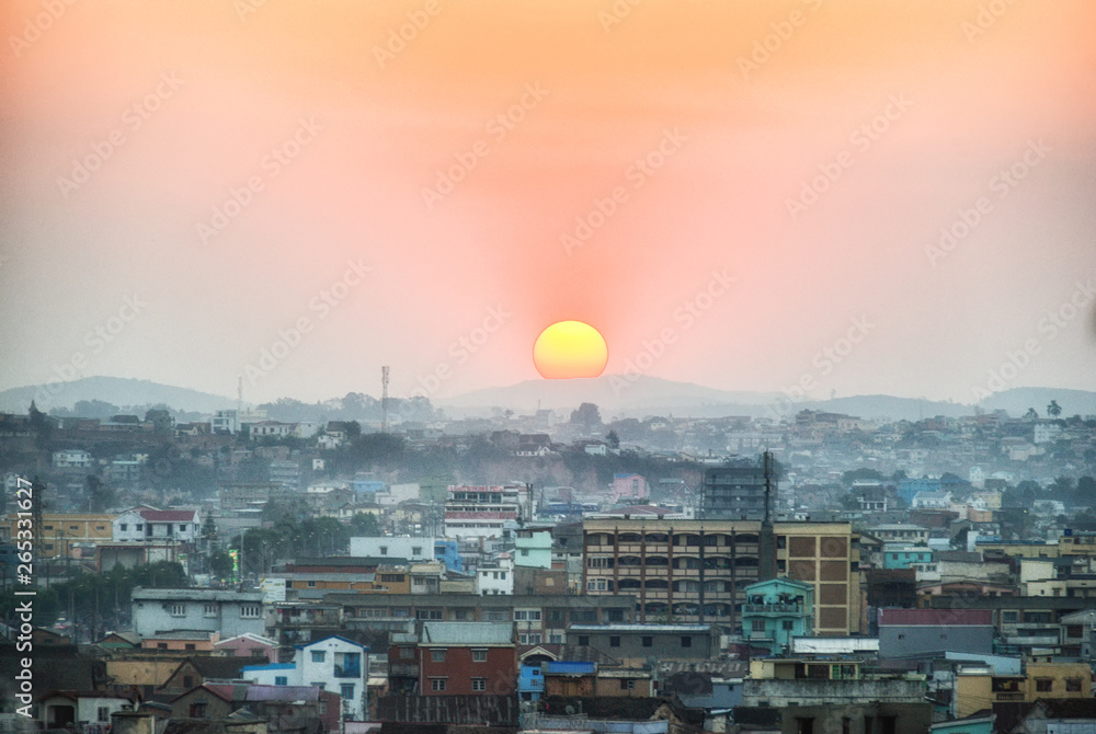 Fototapeta premium zachód słońca patrząc na soweto.