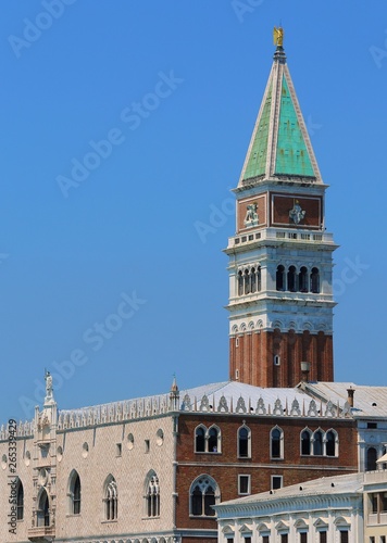 Bell Tower of Saint Mark and the palace of Doges in Venice © ChiccoDodiFC