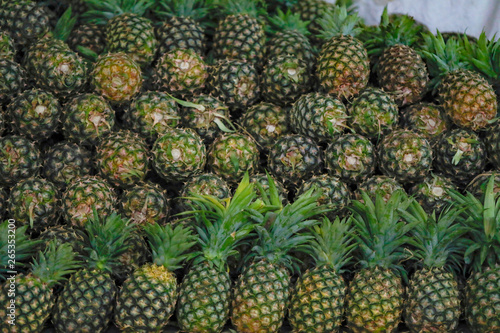 Fototapeta Naklejka Na Ścianę i Meble -  Pineapple fruit shop