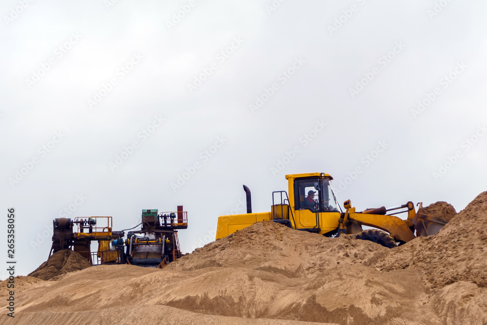 sand and gravel separator and bucket loader sand and gravel separator and bucket loader