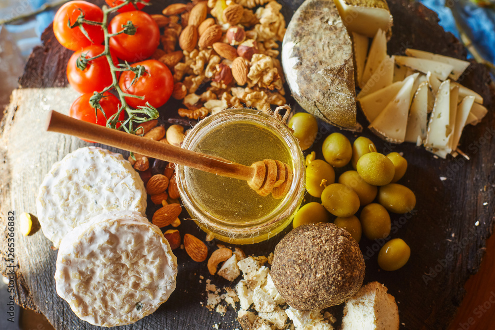 cheese brunch, blue cheese, delicacies cheese brunch, blue cheese, delicacies
