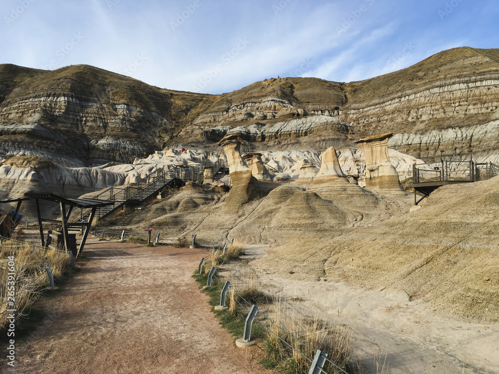 Drumheller HooDoos is a 0.5 kilometer heavily trafficked loop trail located near Drumheller, Alberta, Canada that features a cave, travel Alberta,Tourism