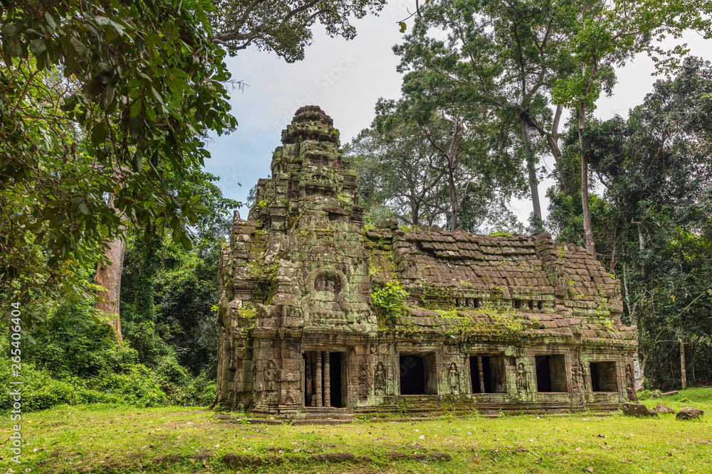 Building in the grounds of the incredibly beautiful Preah Khan temple ruins at Angkor, Siem Reap, Cambodia