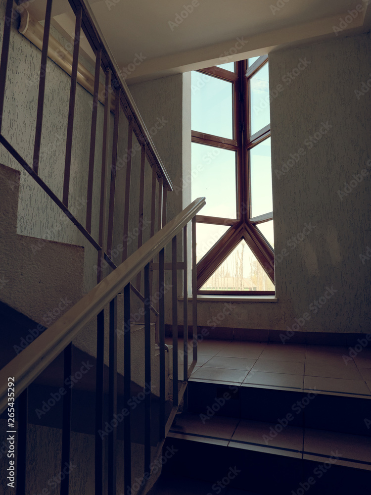 Obraz premium architectural anomalies. parts and lines of structures