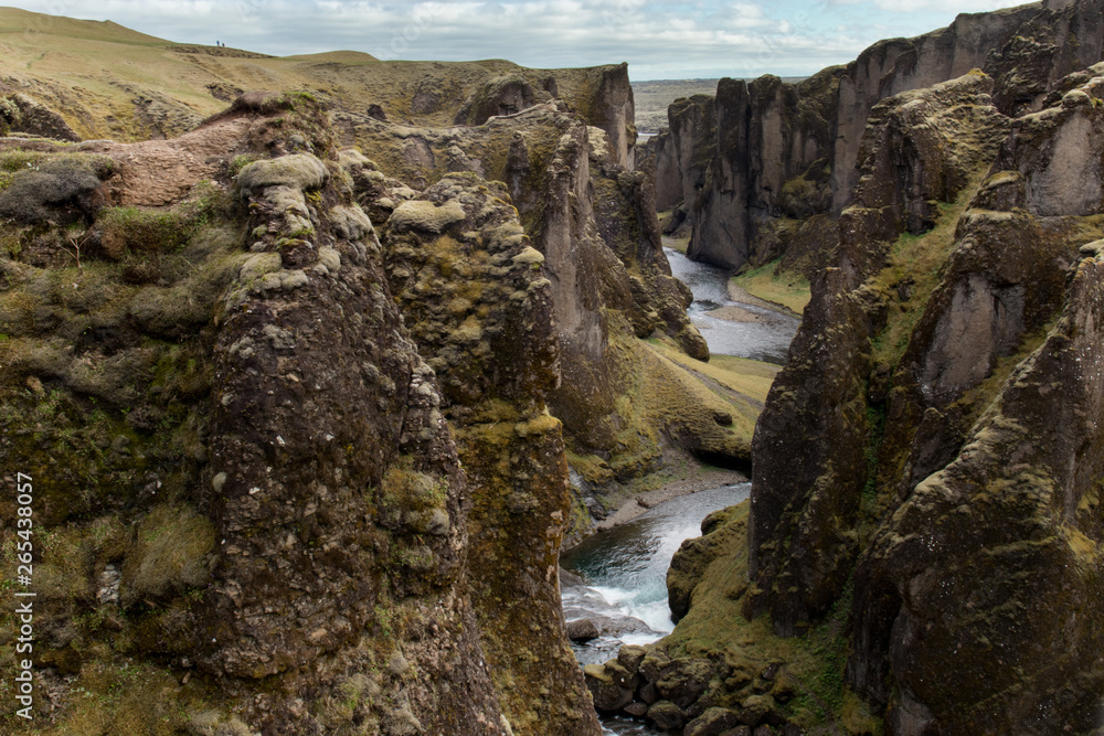 Fjaðrárgljúfur or Fjadrargljufur is a magnificent and massive canyon in Iceland