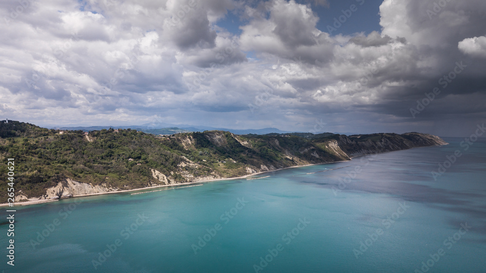 Italia, maggio 2019 - vista panoramica della citta di pesaro e della falesia a picco sul mare del parco san bartolo