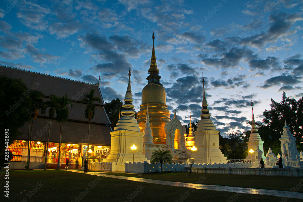 Naklejka premium Northern Thailand temple