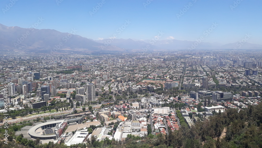 Fototapeta premium View of Santiago from San Cristobal mountain