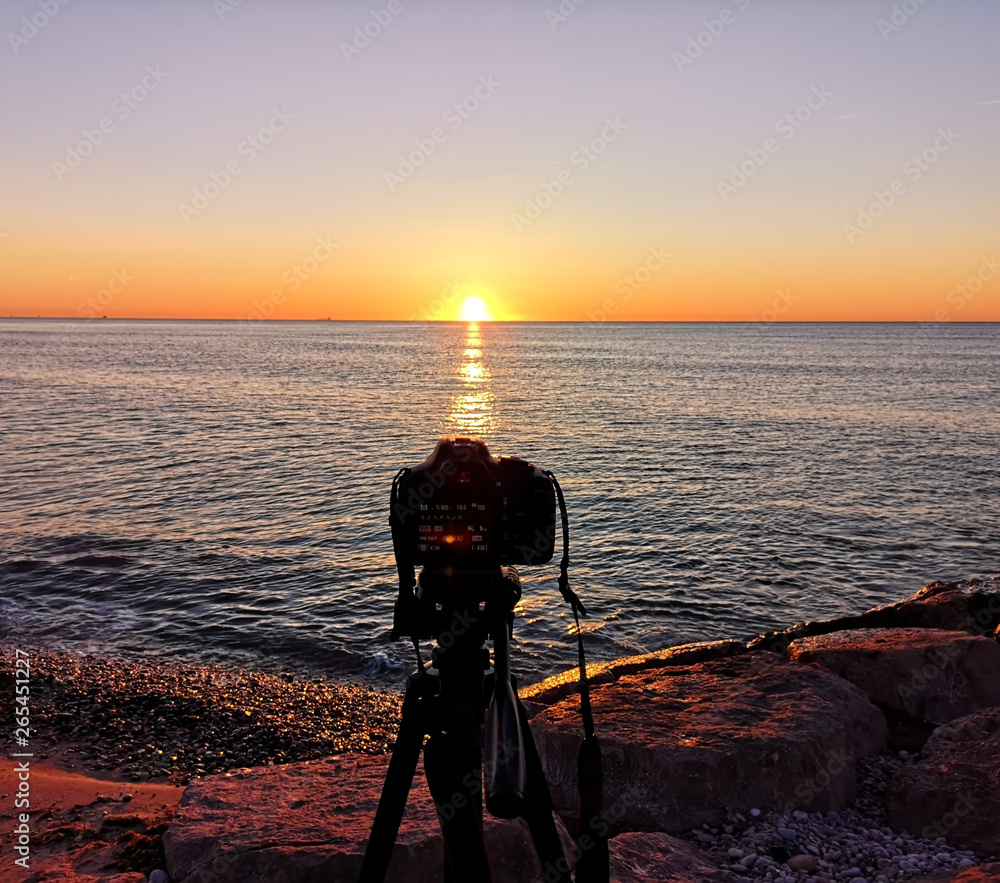 Fototapeta premium Sunrise on the beach