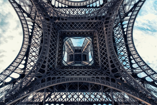 Fotografia, Obraz Eiffel tower in Paris viewed from below