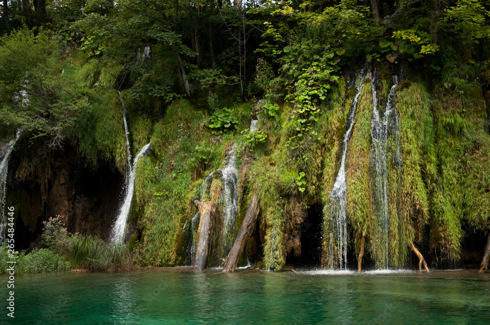 Naklejka premium wodospady