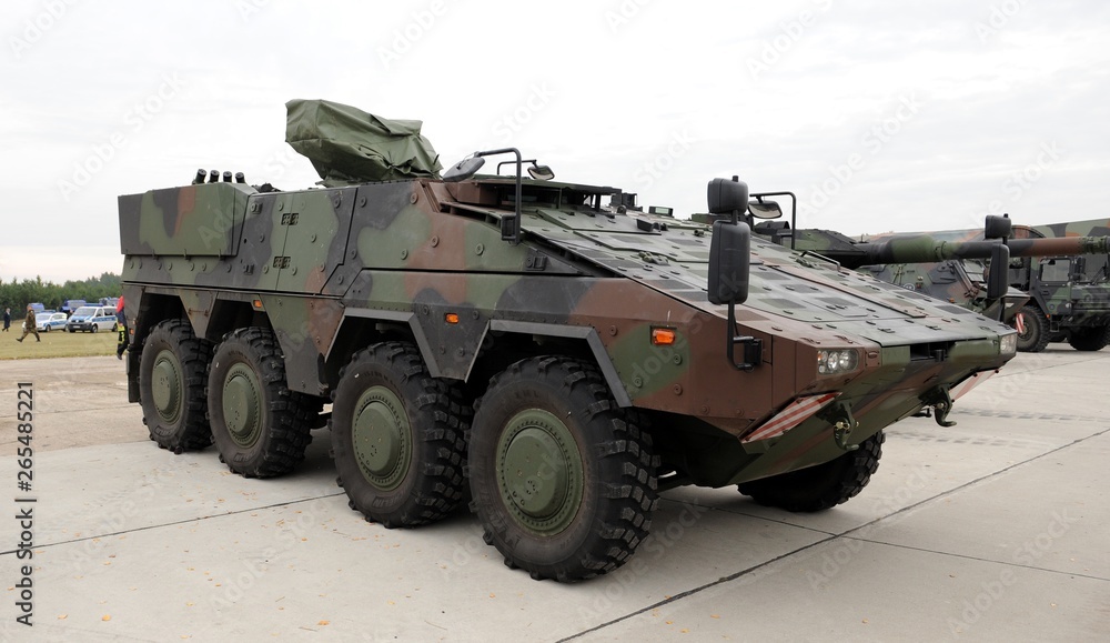 gepanzerter Truppentranspoter Boxer gepanzerter Truppentranspoter Boxer
