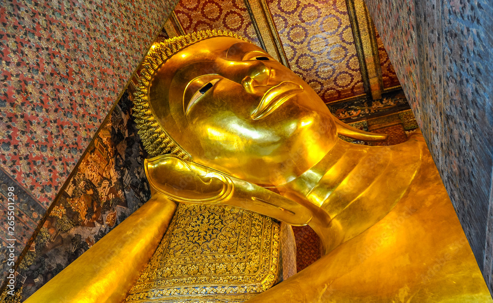 Reclining Buddha in Wat Pho in Bangkok, Thailand