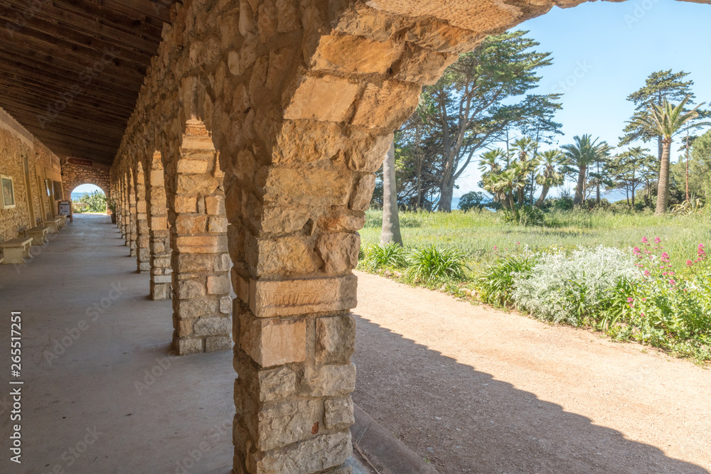 Obraz premium monastère de Saint Honorat