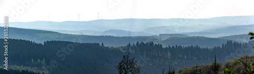 Fototapeta Naklejka Na Ścianę i Meble -  Panorama des bergigen Siegerlandes