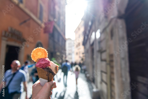 Canvas Print Holding gelato ice cream