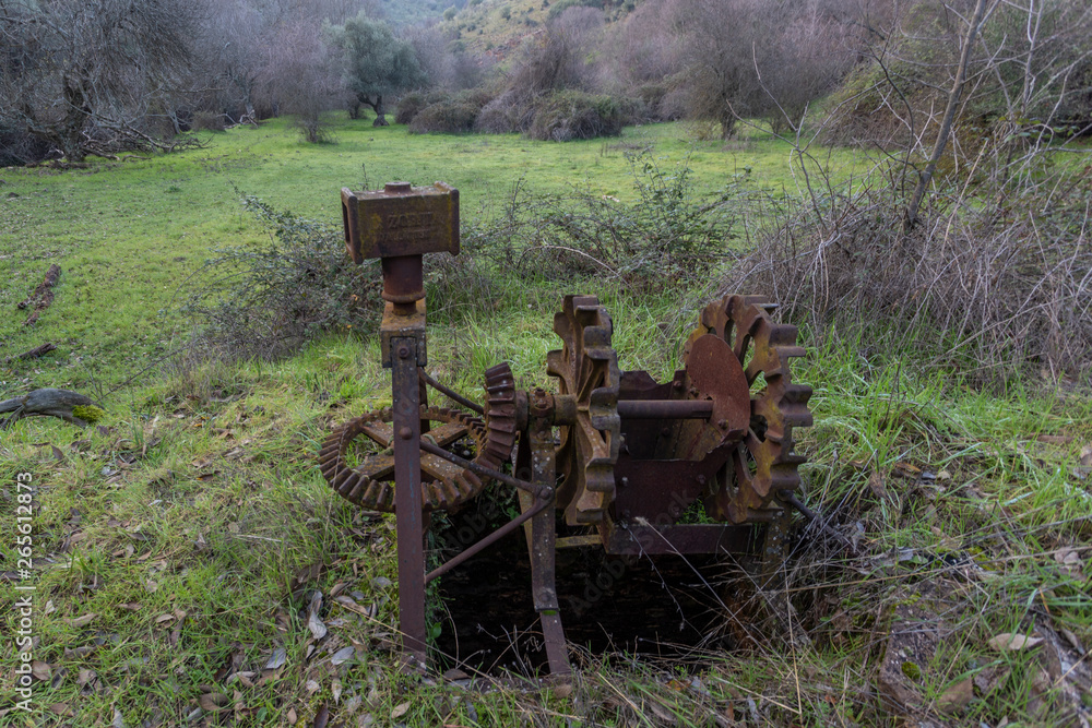 Old machine to draw water