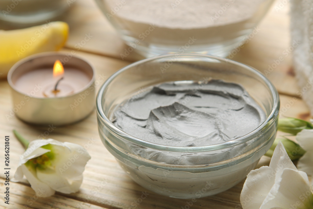 Cosmetic clay. clay mask for the face on a natural wooden background. different types of clay. natural cosmetics for cosmetic procedures. Beauty concept. Cosmetic clay. clay mask for the face on a natural wooden background. different types of clay. natural cosmetics for cosmetic procedures. Beauty concept.