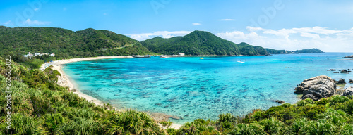 Aharen Strand auf der Insel Tokashiki,  Kerama Inselgruppe, Okinawa, Japan photo