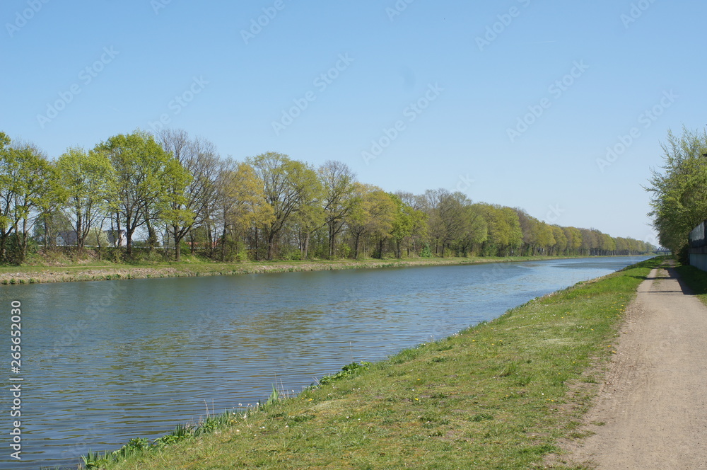 Ems,Fluss,Nordsee,Nordwesten,Westfalen,Papenburg,Kanal,am großen Torfmoor Ems,Fluss,Nordsee,Nordwesten,Westfalen,Papenburg,Kanal,am großen Torfmoor