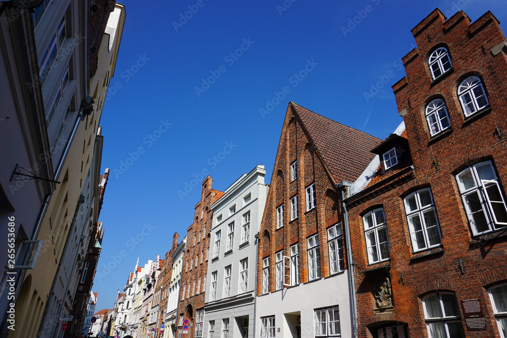 historischer Straßenzug Glockengießerstraße in Lübeck