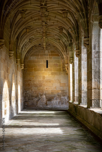 Monasterio con hórreo de San Xoan de Poio ,Pontevedra en España