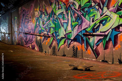 Urbex, grafiti, skateboard, Londra