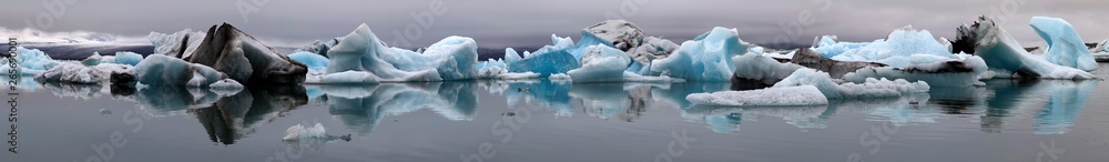Ice, icebergs with traces of volcanic ash, glacial lake, glacial lagoon of the Vatnajokull glacier, Jokulsarlon, Panorama, Iceland, Europe