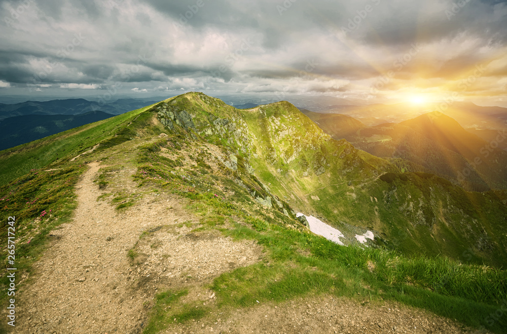 Fototapeta premium Beautiful mountain landscape, with mountain peaks